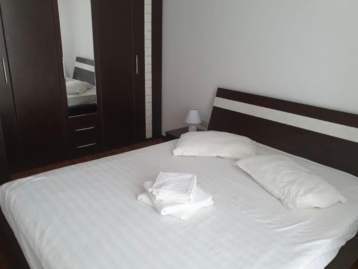 Apart Miren Summerland Appartement Mamaia Buitenkant foto