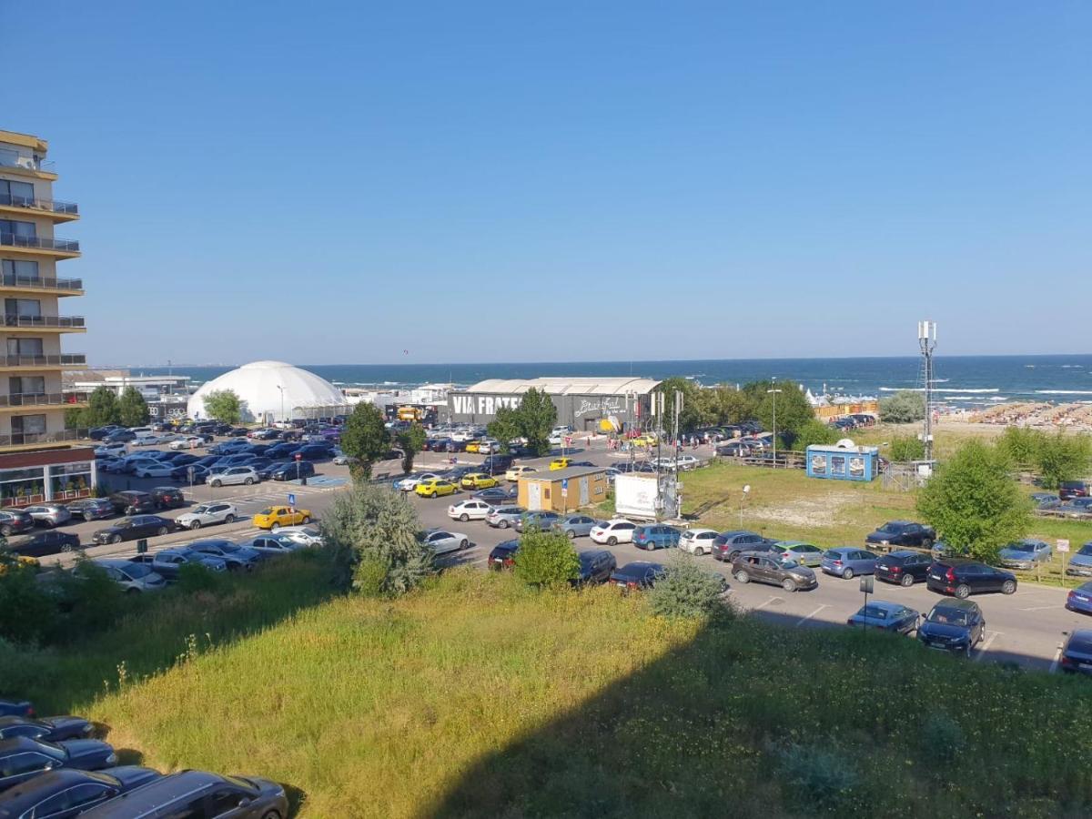 Apart Miren Summerland Appartement Mamaia Buitenkant foto