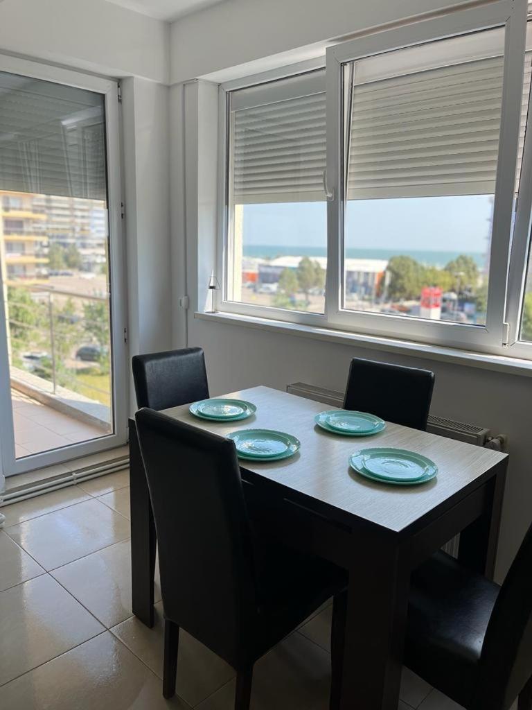 Apart Miren Summerland Appartement Mamaia Buitenkant foto