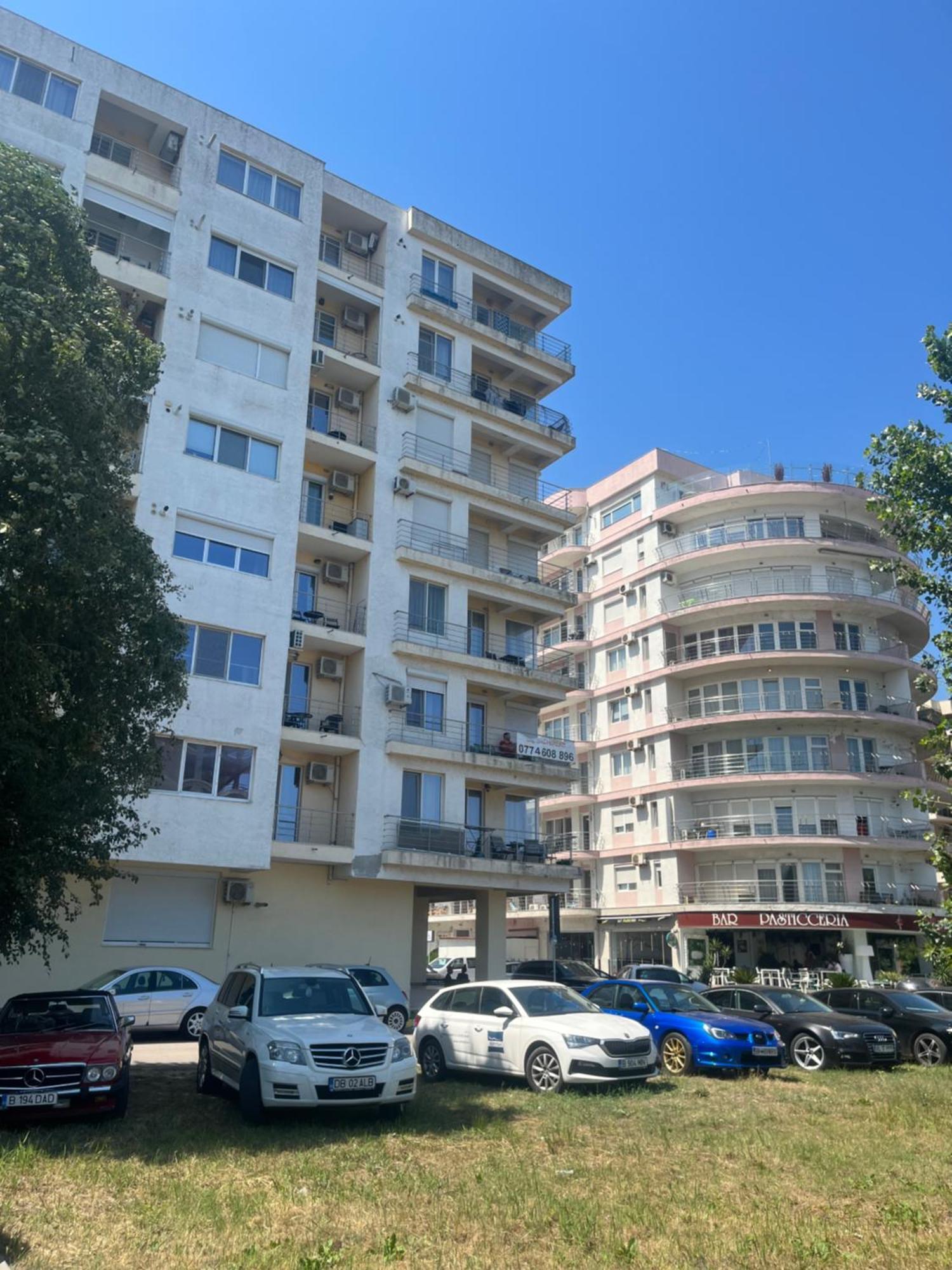Apart Miren Summerland Appartement Mamaia Buitenkant foto